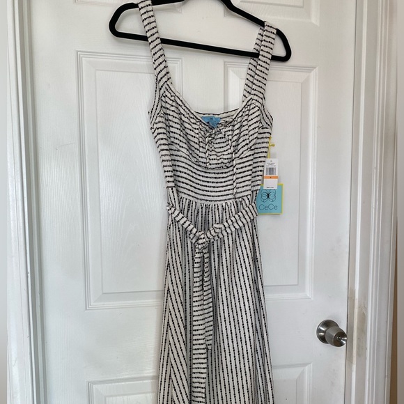 NEW DRESS - Picture 3 of 6